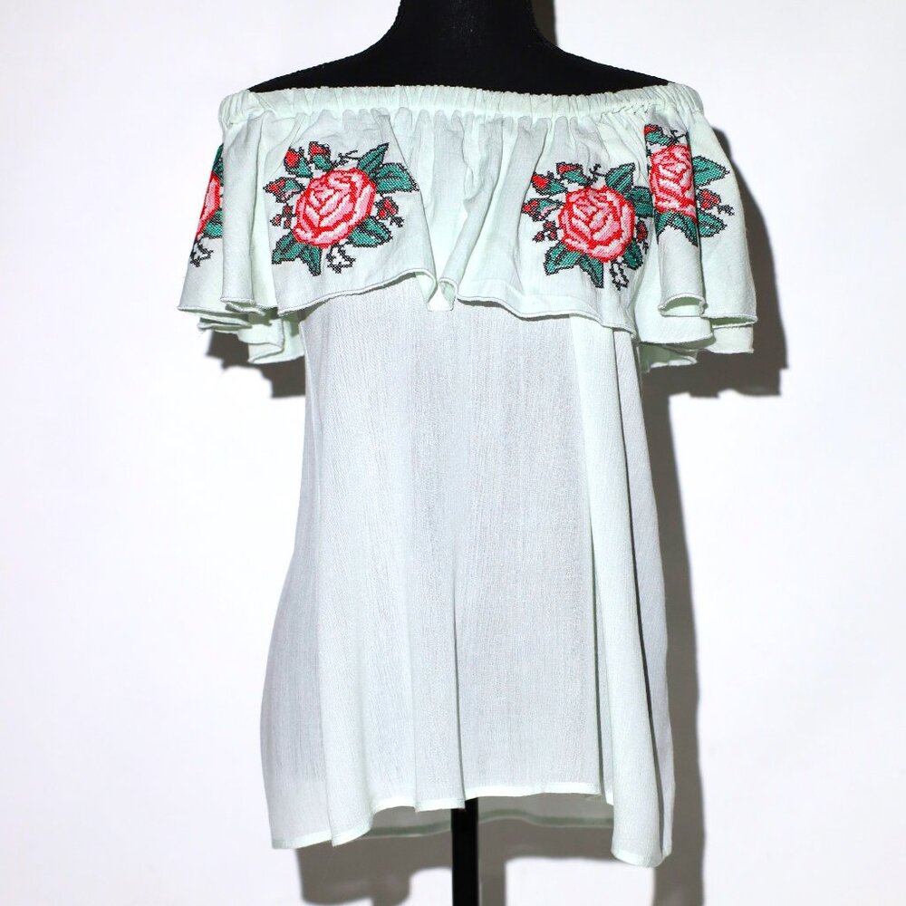 E2 Embroidered Off-Shoulder Top, Size Medium